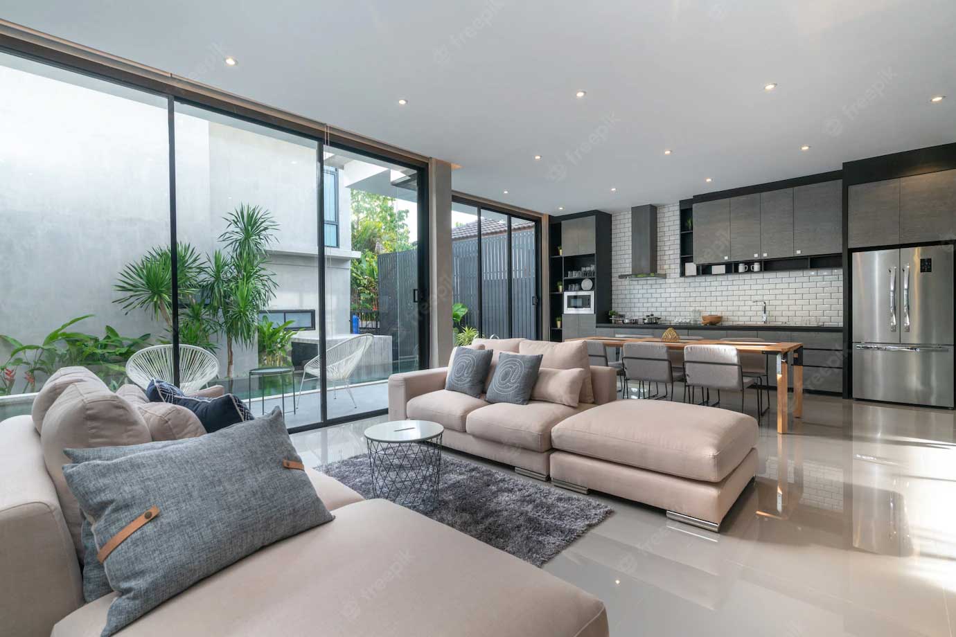 Ozone downtown luxury villa complex in South Bangalore with modern 3 and 4 BHK spacious villas and premium clubhouse